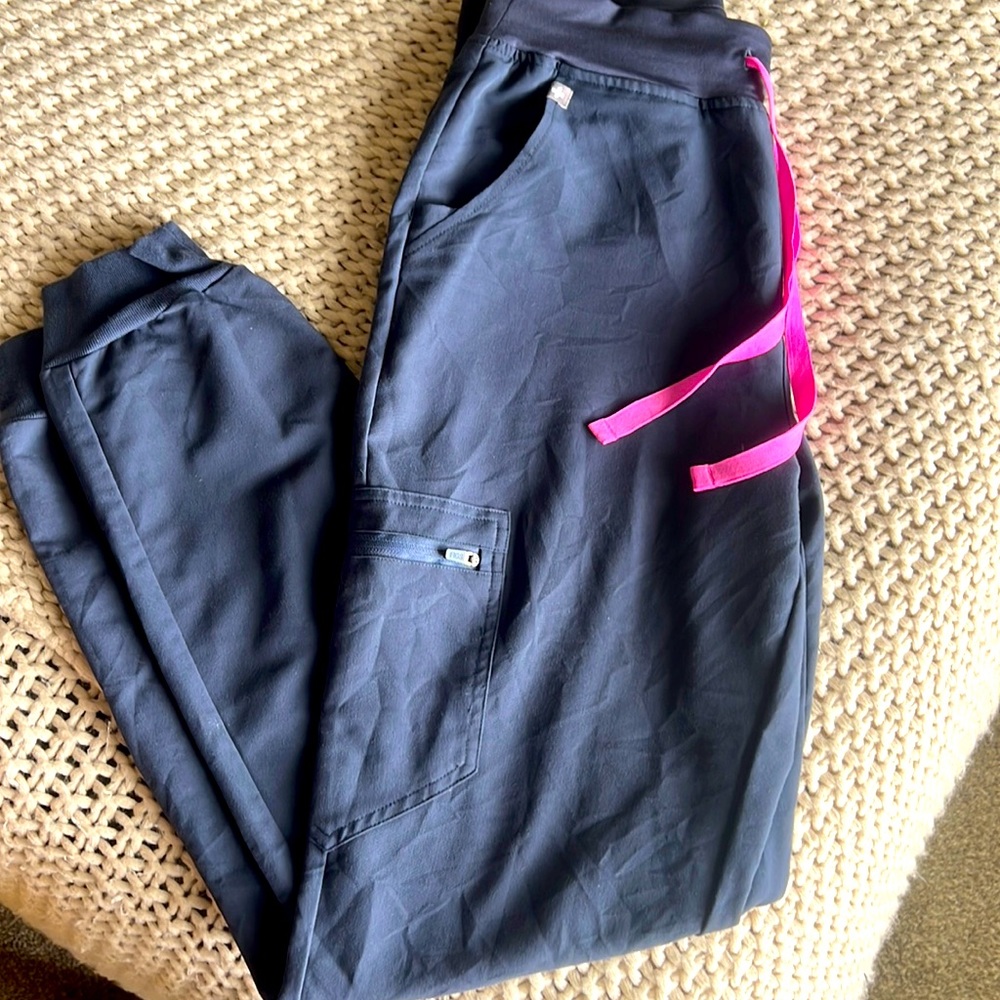 FIGS Zamora High-rise night sky small TALL scrub joggers